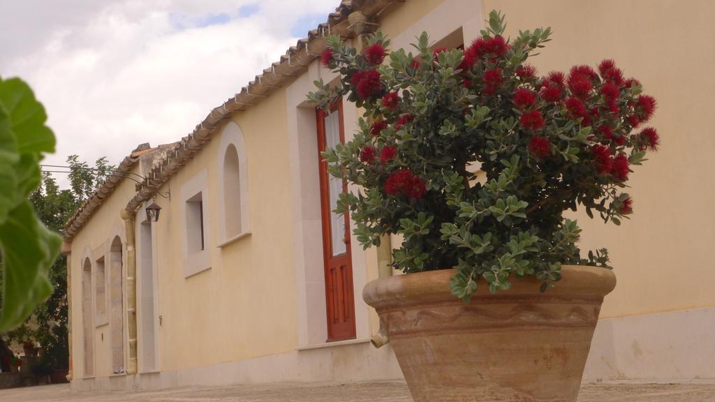 La Suma Sumalia Acomodação com café da manhã Noto Exterior foto